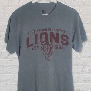 "Freed Hardeman University" Lions / Men's Tee-shirt
